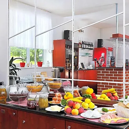Lenka Hotel