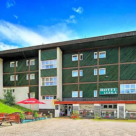 Hotel Lenka 3*